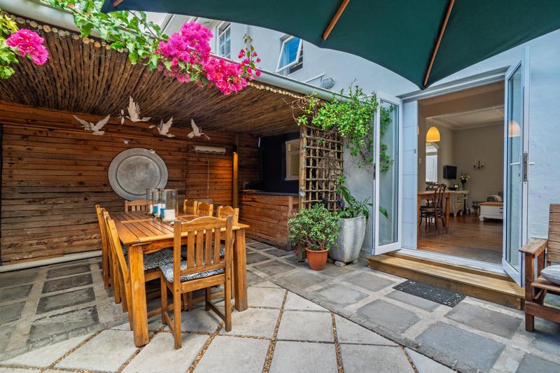 2 Bedroom Property for Sale in Wynberg Upper Western Cape